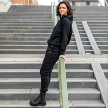 Lade das Bild in den Galerie-Viewer, Sweatpants &quot;PAUSE&quot; | BAD MOMS CLUB
