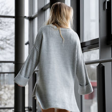 Lade das Bild in den Galerie-Viewer, Long Pullover &quot;MIA&quot; | Light Grey
