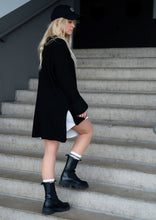 Lade das Bild in den Galerie-Viewer, Long Pullover &quot;MIA&quot; | Schwarz
