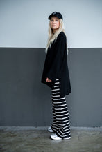 Lade das Bild in den Galerie-Viewer, Long Pullover &quot;MIA&quot; | Schwarz
