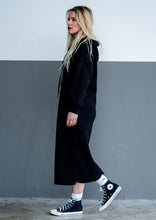 Lade das Bild in den Galerie-Viewer, Hoodiekleid &quot;PAULA&quot; | Schwarz

