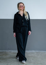 Lade das Bild in den Galerie-Viewer, Long Mousselin Zweiteiler &quot;LINA&quot; | Schwarz
