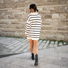 Lade das Bild in den Galerie-Viewer, Langer Strickpullover &quot;SIMI&quot;
