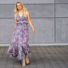 Lade das Bild in den Galerie-Viewer, Rückenfreies Sommerkleid | &quot;PAISLEY&quot;
