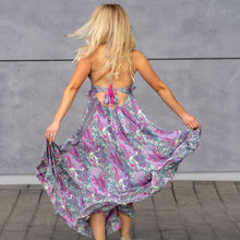 Lade das Bild in den Galerie-Viewer, Rückenfreies Sommerkleid | &quot;PAISLEY&quot;
