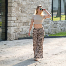 Lade das Bild in den Galerie-Viewer, Crop Top | &quot;TIA&quot;

