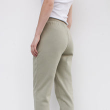 Lade das Bild in den Galerie-Viewer, Sweatpants &quot;JOSIE&quot; | Salbei
