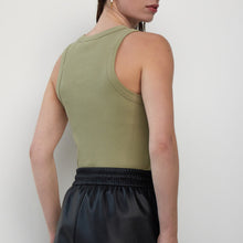 Lade das Bild in den Galerie-Viewer, Basic Tank Top | WithBlack, Khaki
