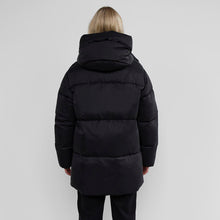 Lade das Bild in den Galerie-Viewer, Puffer Jacke &quot;ALL BLACK&quot; | WithBlack
