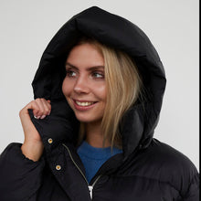 Lade das Bild in den Galerie-Viewer, Puffer Jacke &quot;ALL BLACK&quot; | WithBlack

