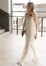 Lade das Bild in den Galerie-Viewer, Tüllkleid &quot;ANNA&quot; | Champagner
